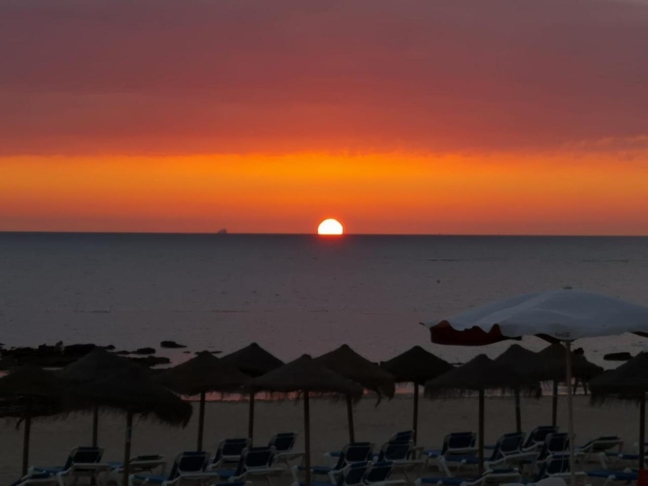 HORIZONTE Sunny Home Cadiz Bagian luar foto